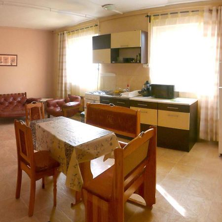 Orchidea Apartman Tata Εξωτερικό φωτογραφία